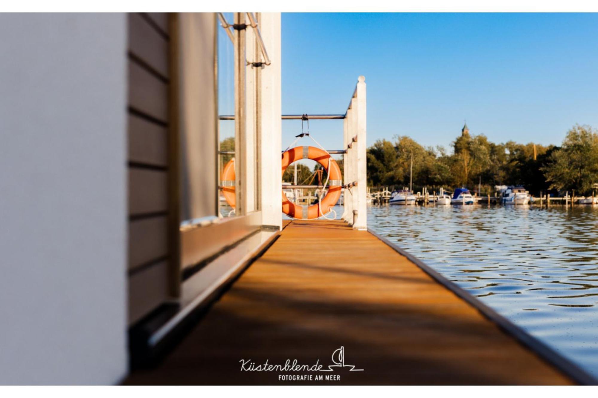 Ostsee Hausboot - Arielle Lp15 Villa Ribnitz-Damgarten Exterior photo